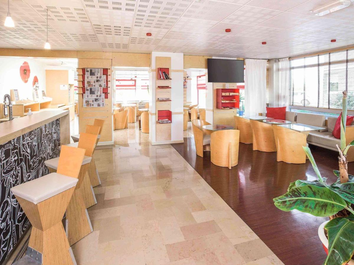 宜必思圣布里克菲尼亚克酒店 Yffiniac 外观 照片