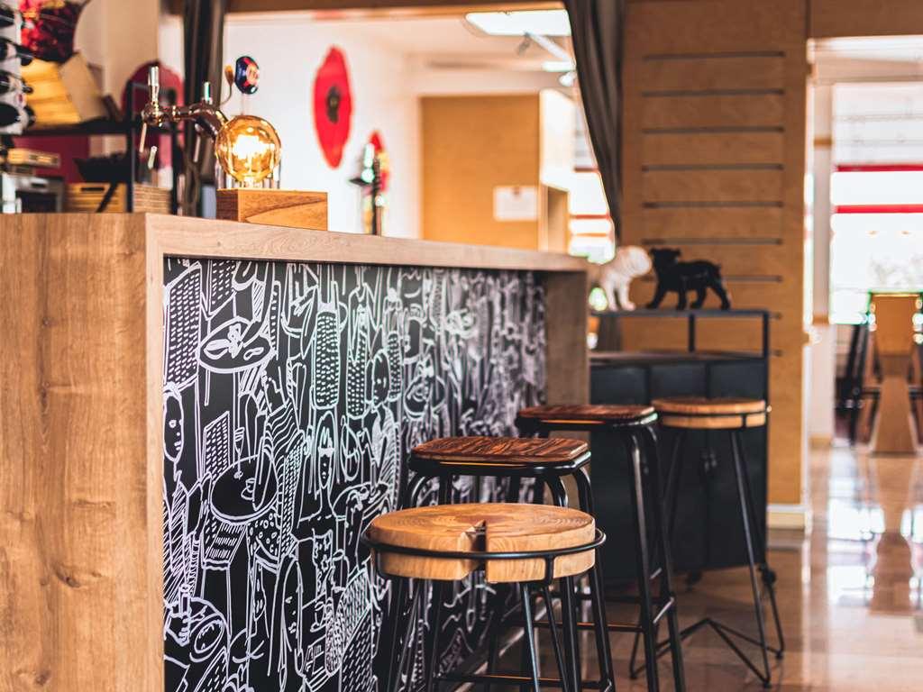 宜必思圣布里克菲尼亚克酒店 Yffiniac 外观 照片